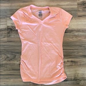 Danskin semifitted light orange V neck tshirt